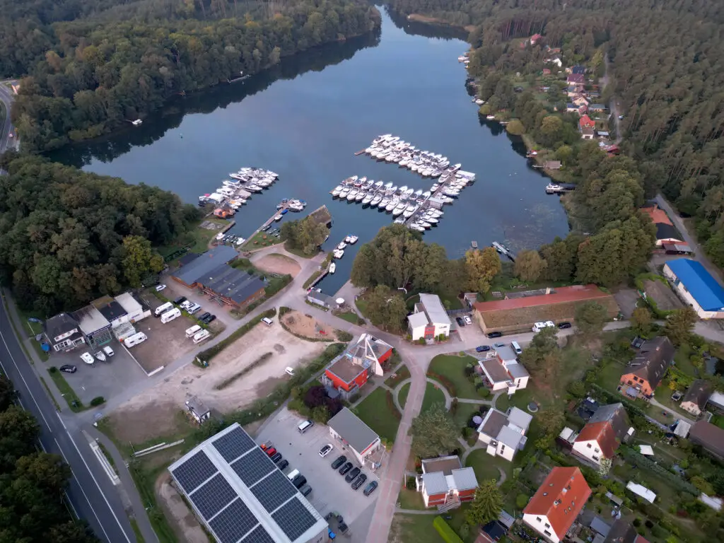 Lageplan Luftbild Marina Eldenburg