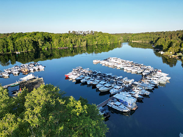 Marina Eldenburg - Startseite 1 hafen quer 4294